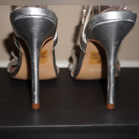 NWT Express Silver Ruffle Peep Toe Strappy High Heel Sandals. Size 8 - Picture 7 of 12